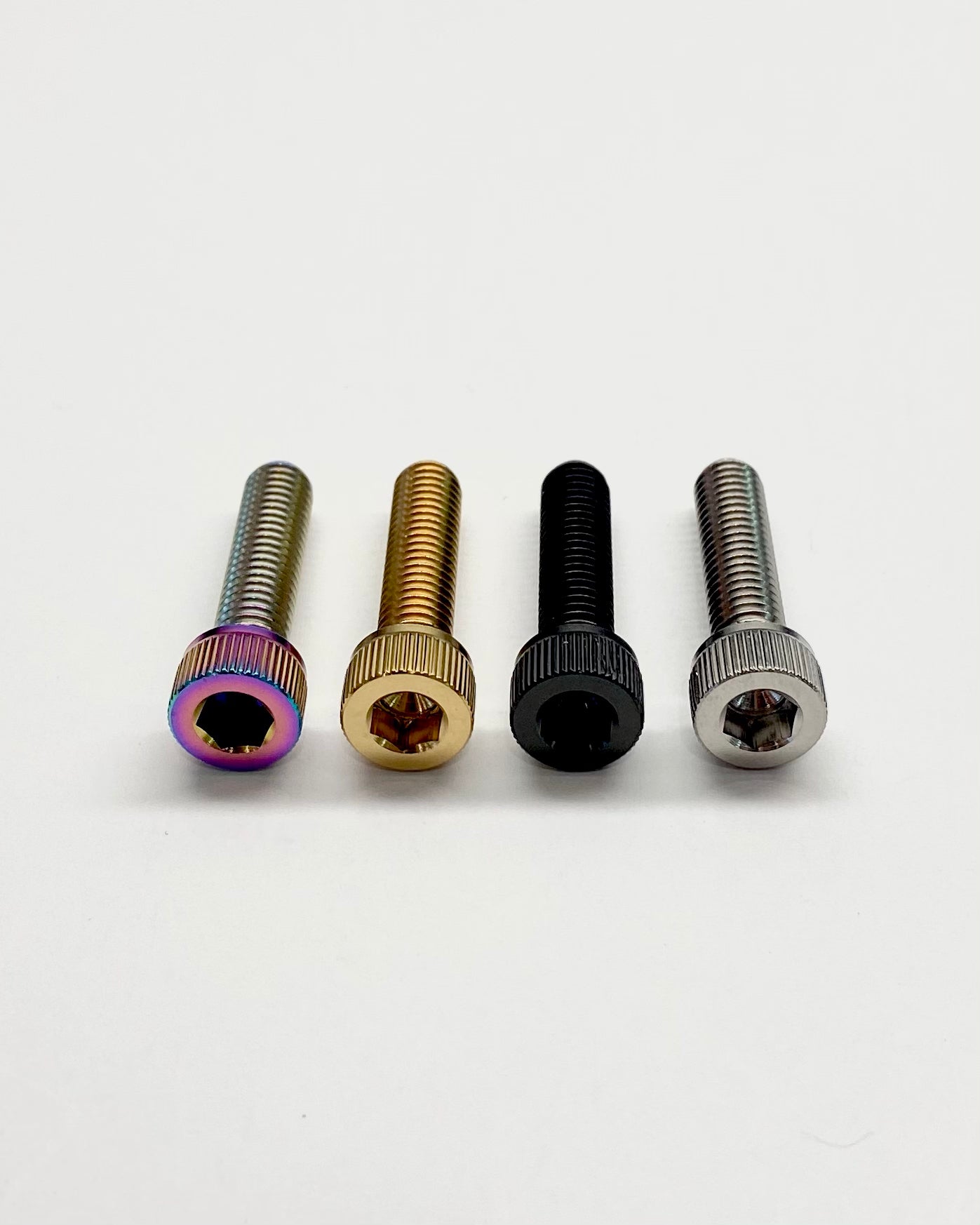 M6x25mm - Knurled Head - Titanium